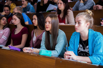 Калининградских студентов научили быть счастливыми