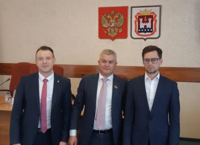 Координатор партпроекта организовал дискуссию о переработке отходов