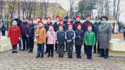 Единороссы Советска поздравили новых членов "Юнармии"