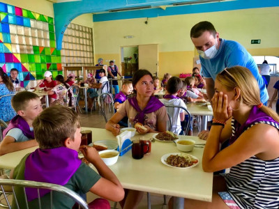 Единороссы контролируют питание в пришкольном лагере