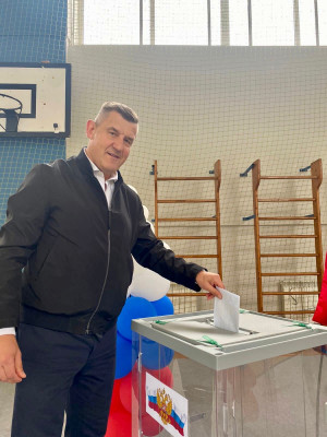 Продолжают голосовать секретари местных отделений «Единой России»