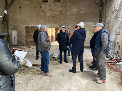 Продолжается капитальный ремонт Дома культуры в Янтарном