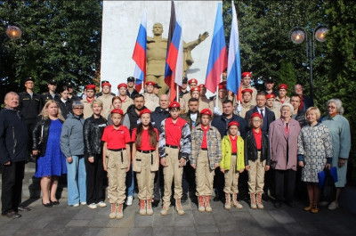 Единороссы Янтарного провели памятное мероприятие