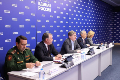Партпроект «Моя карьера с Единой Россией» представил итоги работы