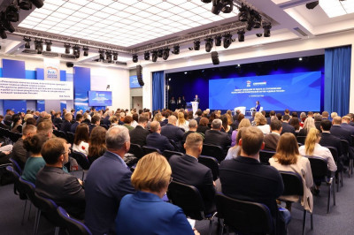 ЕР перезагружает работу института сторонников партии