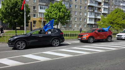 Единороссы Калининграда организовали автопробег