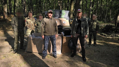 Единороссы передали гуманитарную помощь бойцам в зоне СВО