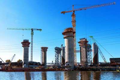 В рамках народной программы партии ЕР продолжается строительство моста