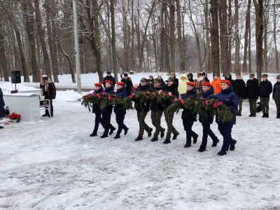 Единороссы Правдинска организовали памятный митинг